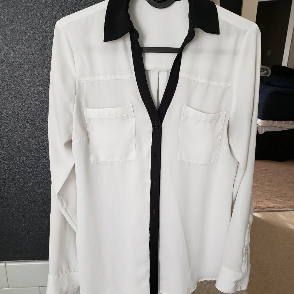 express white dress shirt with black trim